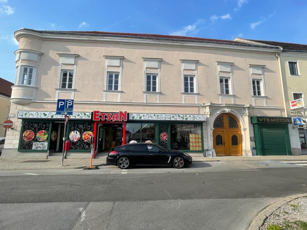 Central Plaza Mini Apartment 1 Bruck an der Leitha Luaran gambar