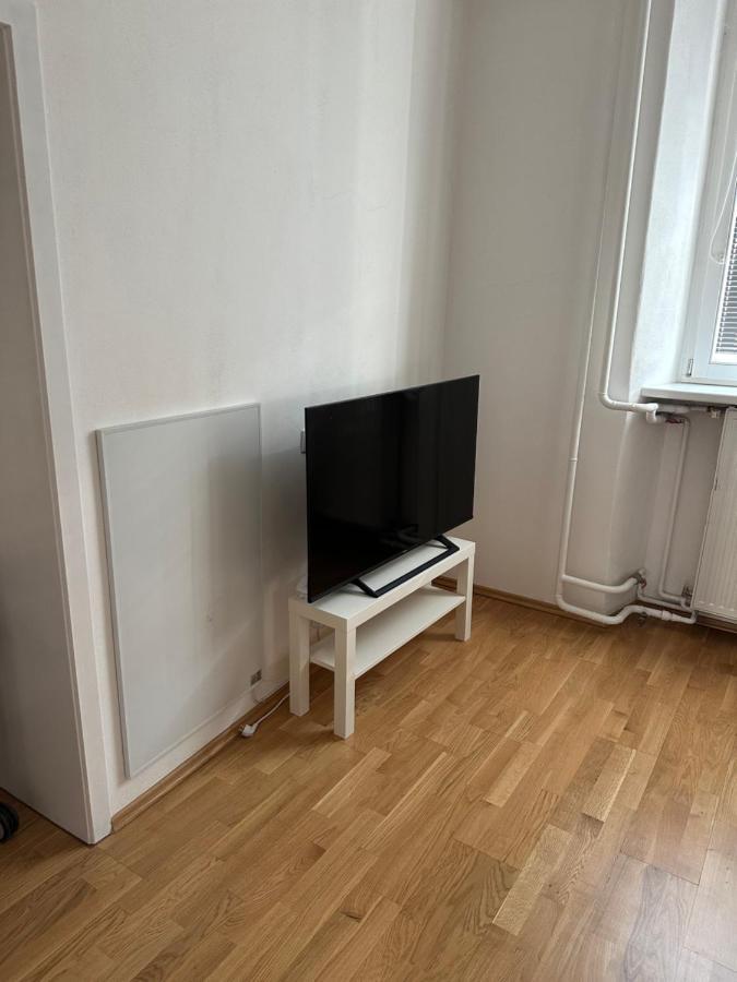 Central Plaza Mini Apartment 1 Bruck an der Leitha Luaran gambar